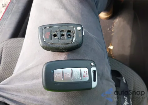 2014 Hyundai Sonata Se 2.0T z USA, uszkodzony, nr VIN 5NPEC4AB9EH873485